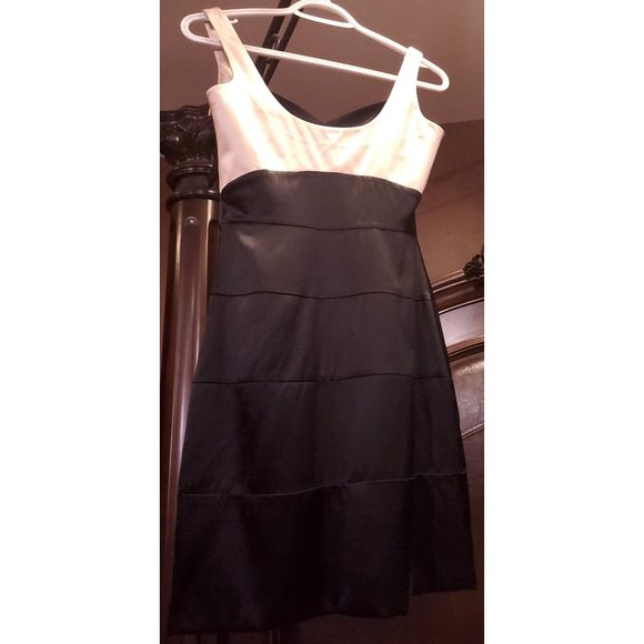 BCBG MAXAZARIA Satin dress - Picture 5 of 6